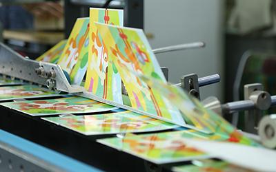 Высокоскоростная фальцевальная машина для картона